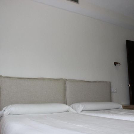 Apartamentos De Astroturismo La Canada Torrejón el Rubio Eksteriør billede