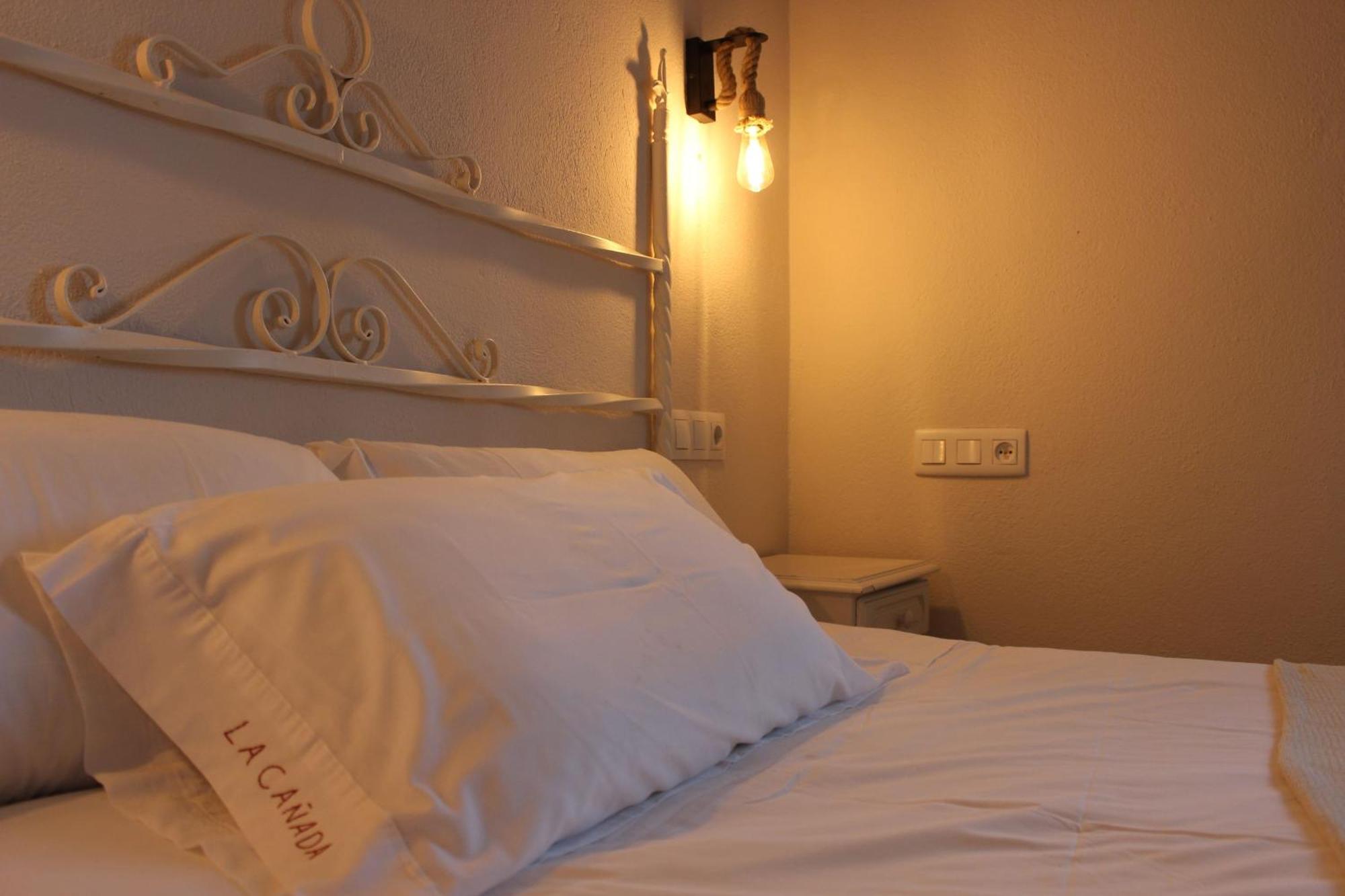 Apartamentos De Astroturismo La Canada Torrejón el Rubio Eksteriør billede